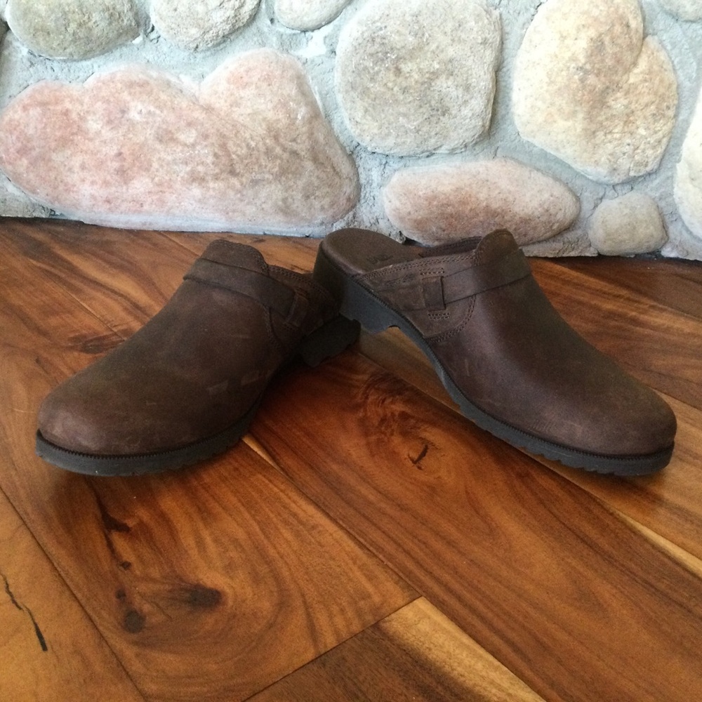 Teva Delavina Leather Slip On Mule Clog Size 7.5